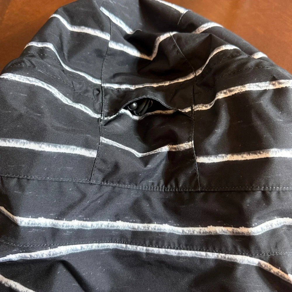 Special Blend  XXL Snowboard Jacket Black White Striped First Chair Last Call